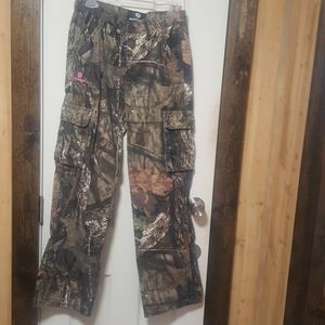 Mossy Oak Camoflauge cargo pants small